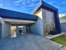Belíssima casa térrea no Vilas Boas