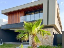 Sobrado com elevador e 5 suítes no Damha IV