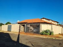 Oportunidade casa de esquina - dupla aptidão