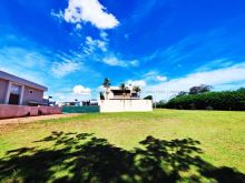 Terreno de esquina com 780,42m²