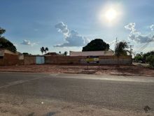 Esquina com 840 m²