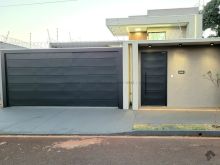 Casa com 3 quarto - área gourmet - suíte e piscina