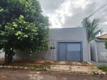 Casa térrea com ampla área de lazer