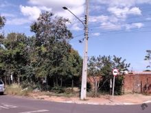 Terreno na avenida Cândido Garcia com Assunção Borba