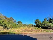 Terreno com 30m de frente para Via Park