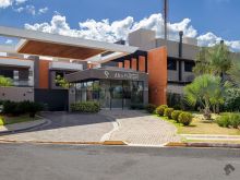 Impecável sobrado Residencial Alto Parque