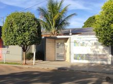 Casa com suíte - closet - rica em armários