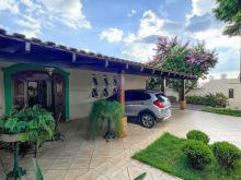 Casa com terreno no Santa Fé