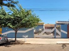 Casa em excelente localização com 3 quartos