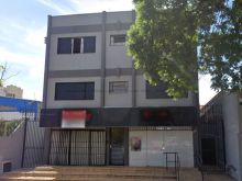 Sala comercial com banheiro
