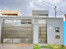 Casa térrea com 2 quartos e 1 suíte Vila Santa Luzia