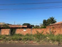 Terreno plano - murado - bem localizado