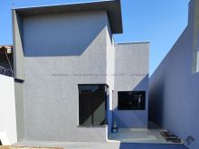 Casa linda com 3 quartos no Aero Rancho