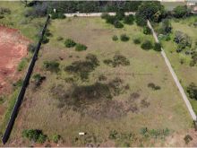 Terreno todo murado e plano o melhor do Veraneio