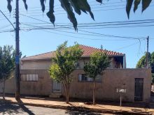 Casa com 5 dormitórios na Região Militar