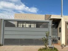 Casa com 1 suíte e 2 quartos no Itamaracá