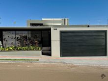 Casa moderna e sofisticada - ótima localização