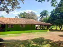 Chácara Recanto das Graças na saída para Sidrolândia