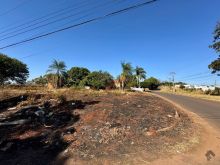 Terreno de esquina - excelente para construtores
