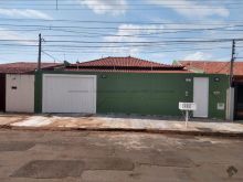 Amplo imóvel