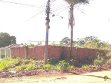 Terreno de esquina e murado no Nova Lima