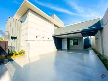 Casa com 3 suítes e piscina no Jardim Seminário