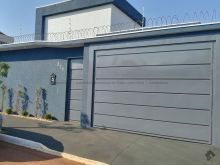 Casa com piscina