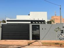 Excelente casa térrea em frente a UCDB