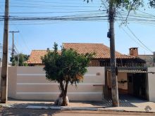 Casa com planejados - varanda gourmet