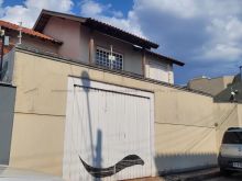 Sobrado com piscina e espaço gourmet