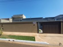 Casa linda estilo luxo no Guanandi II