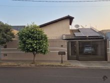 Casa com 3 dormitórios e energia solar