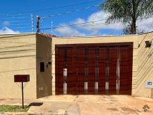 Casa com 03 dormitórios - piscina e gourmet