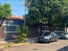 Casa com 4 quartos 02 salas