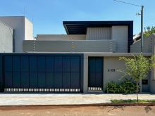 Casa altíssimo padrão de acabamento