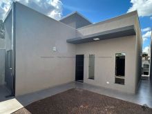 Casa nova - boa localização avenida