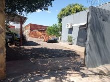 Terreno com salão comercial