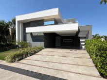 Casa térrea luxuosa e funcional no Damha III