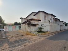 Apartamento com ótima localização no Tiradentes