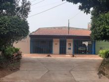 Casa com edícula no União