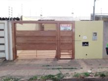 Ótima residência com a/e