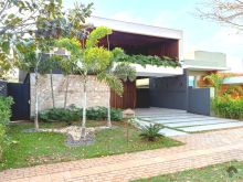 Casa em condomínio fechado no Alphaville II