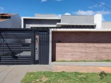 Casa com 3 quartos 2 banheiros 2 vagas