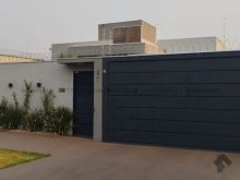 Casa nova e espaçosa no Panorama