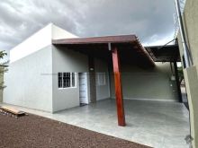 Casa grande com terreno inteiro