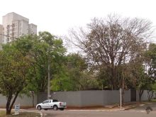 Terreno de esquina proximo ao Rádio Clube Campo