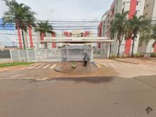 Apartamento condomínio Rio da Prata