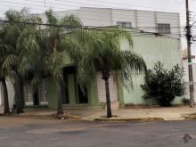 Salão comercial - esquina Abrão Júlio Rahe