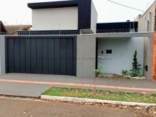 Casa térrea de 3 suítes com piscina e gourmet