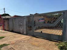 Terreno com 2 casas no quintal - baixou o valor